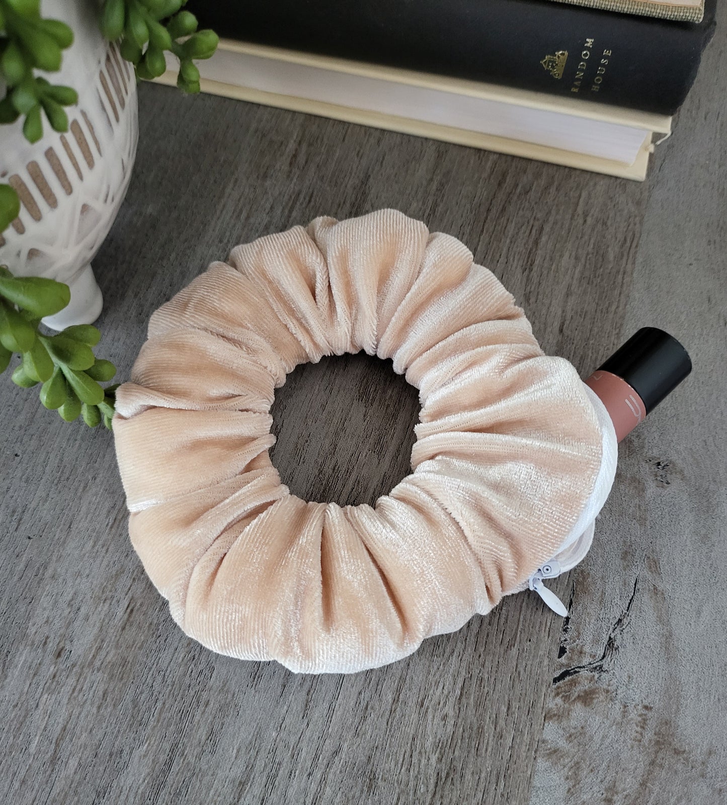 Secret Pocket Scrunchie Hidden Zipper Soft Hair Tie for Girls Women