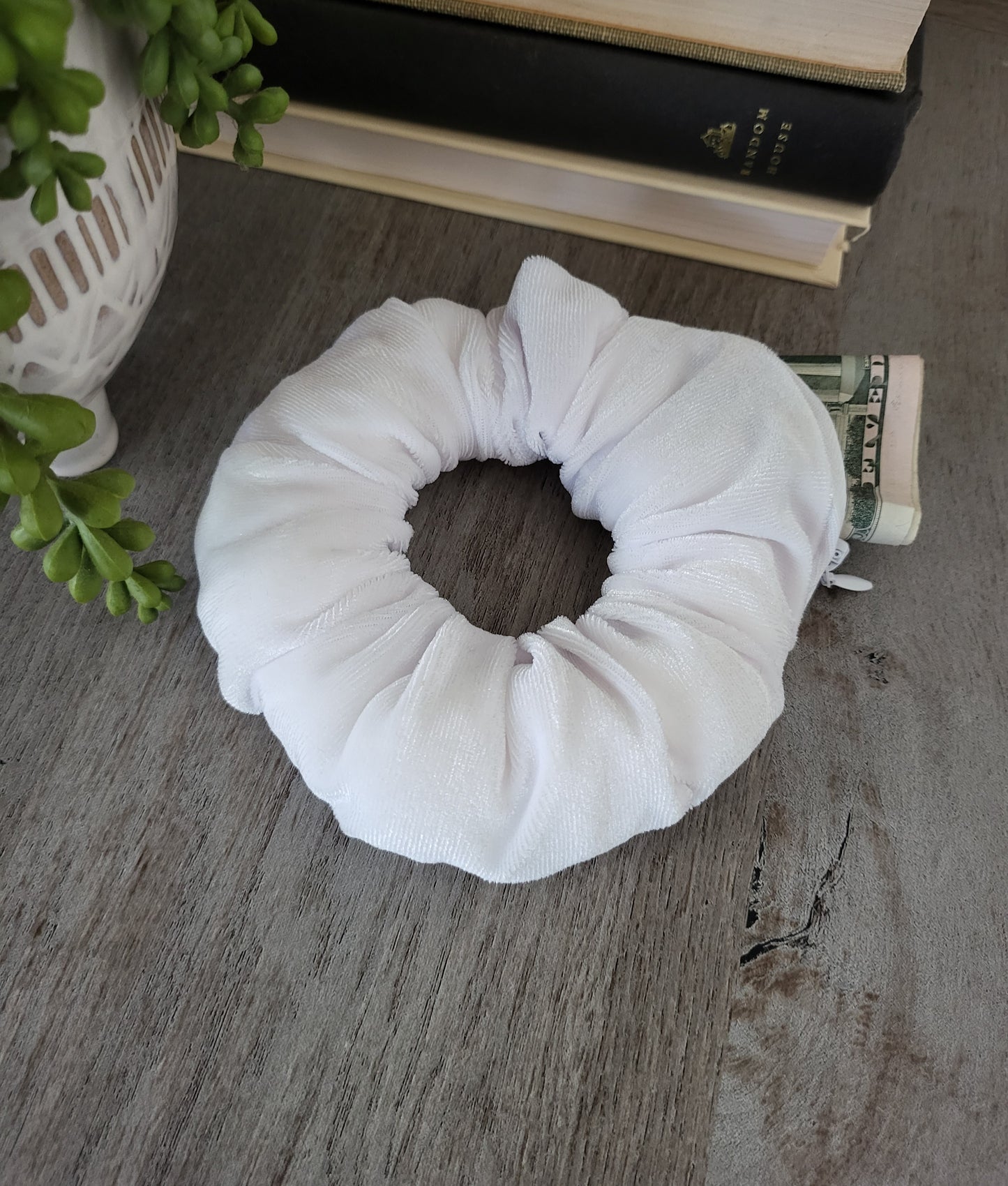 Secret Pocket Scrunchie Hidden Zipper Soft Hair Tie for Girls Women